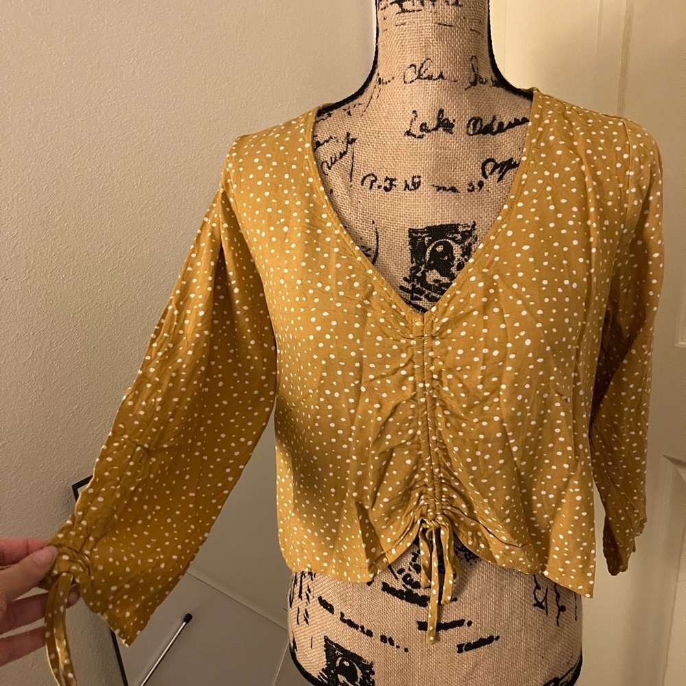 Social gypsy mustard yellow polka dot dots cinched tie shirt 3/4 sleeve XL